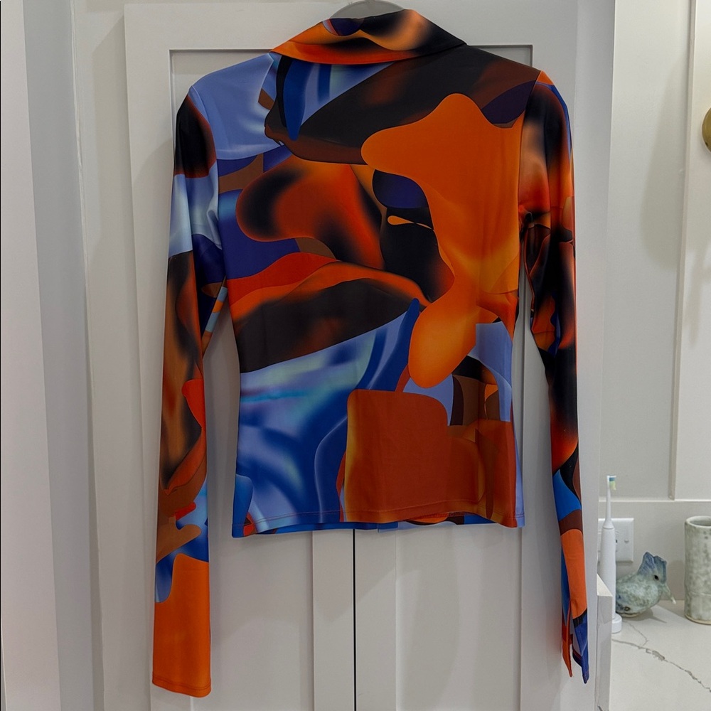 KAI Abstract Multi-Color Button-Down Shirt - Picture 4 of 9
